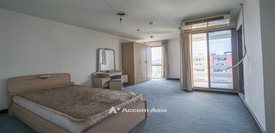 8  4 br Condominium for rent and sale in Sukhumvit ,Bangkok BTS Nana at Crystal Garden 1520765