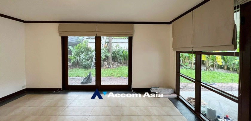 5  3 br House for rent and sale in Sukhumvit ,Bangkok BTS Ekkamai 60045