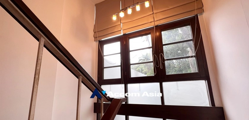 21  3 br House for rent and sale in Sukhumvit ,Bangkok BTS Ekkamai 60045