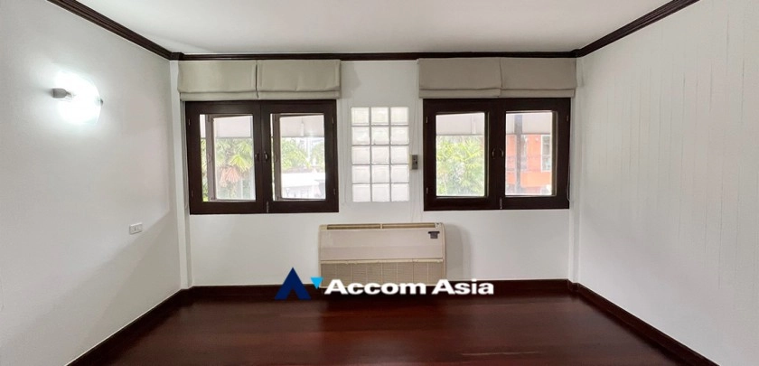 13  3 br House for rent and sale in Sukhumvit ,Bangkok BTS Ekkamai 60045