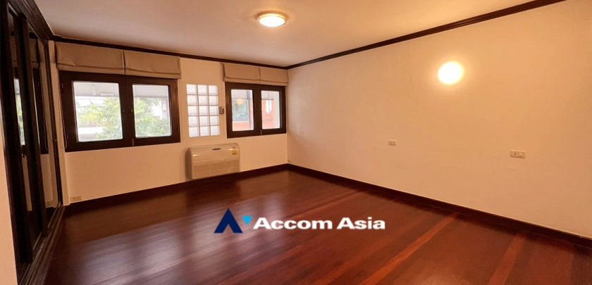 15  3 br House for rent and sale in Sukhumvit ,Bangkok BTS Ekkamai 60045