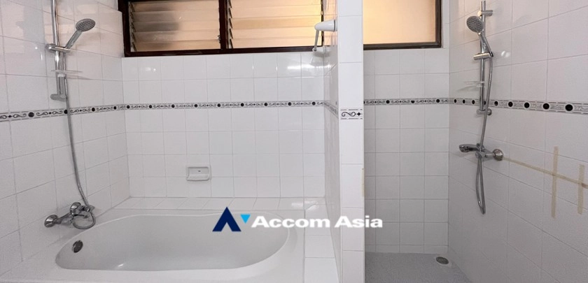 26  3 br House for rent and sale in Sukhumvit ,Bangkok BTS Ekkamai 60045