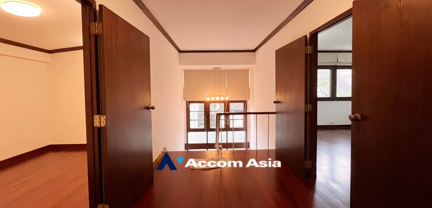 23  3 br House for rent and sale in Sukhumvit ,Bangkok BTS Ekkamai 60045