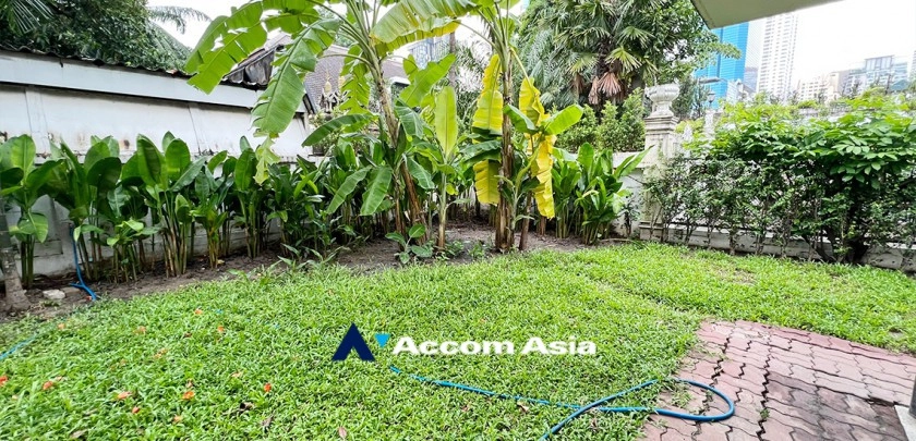 30  3 br House for rent and sale in Sukhumvit ,Bangkok BTS Ekkamai 60045