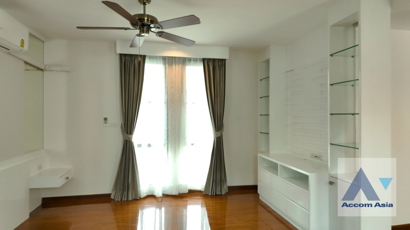 20  4 br House For Rent in Sukhumvit ,Bangkok BTS Phrom Phong 1920772