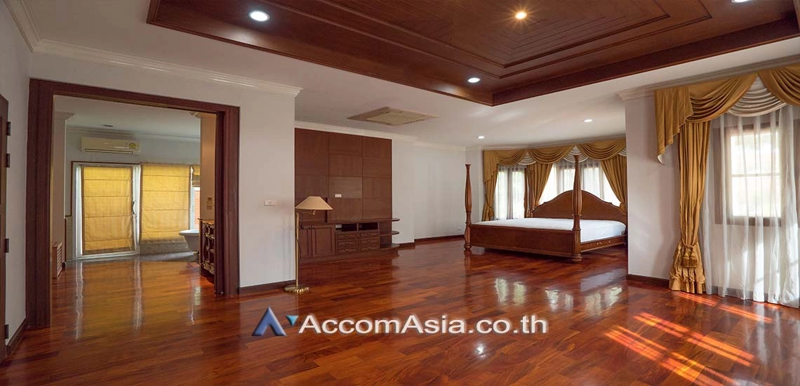 18  5 br House For Rent in Bangna ,Bangkok BTS Bearing at House in compound 2420801