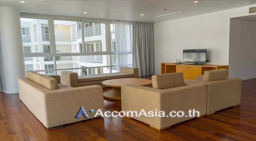 Pet friendly |  3 Bedrooms  Apartment For Rent in Sukhumvit, Bangkok  near BTS Ekkamai (1420809)
