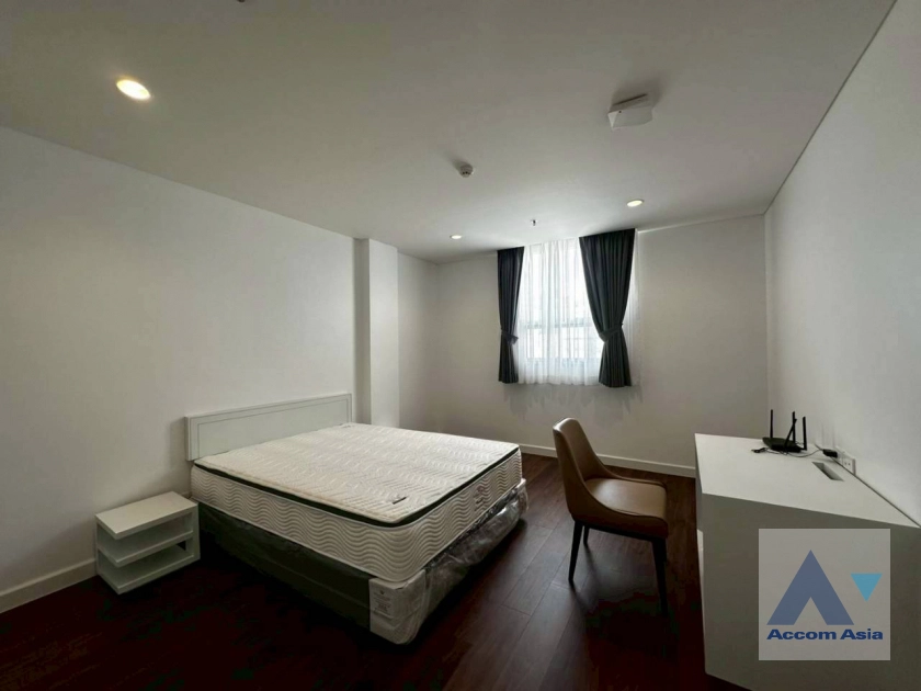 12  3 br Apartment for rent and sale in Sukhumvit ,Bangkok BTS Ekkamai at Ekkamai Family Apartment 1420809