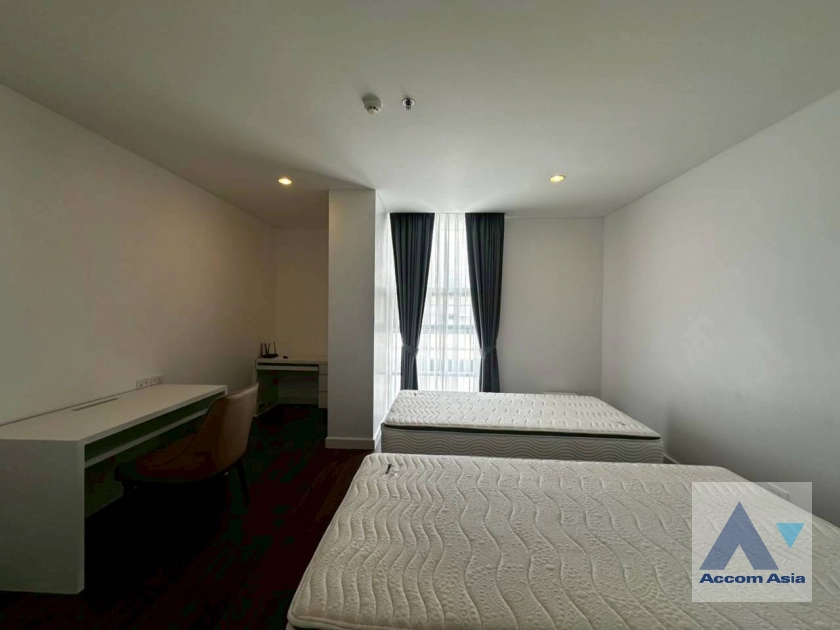 17  3 br Apartment for rent and sale in Sukhumvit ,Bangkok BTS Ekkamai at Ekkamai Family Apartment 1420809