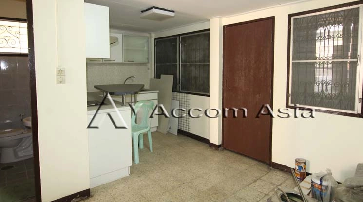 5  3 br Townhouse For Sale in Sukhumvit ,Bangkok BTS Ekkamai 2520828