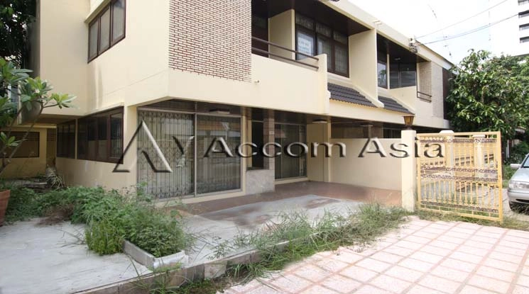 Townhouse For Sale in Sukhumvit, Bangkok Code 2520828