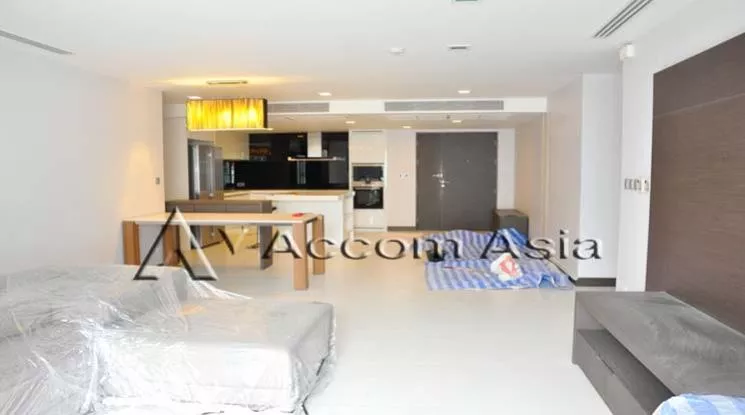 unit 3 Bedrooms  Apartment For Rent in Sukhumvit, Bangkok  near BTS Asok - MRT Sukhumvit (1420833)