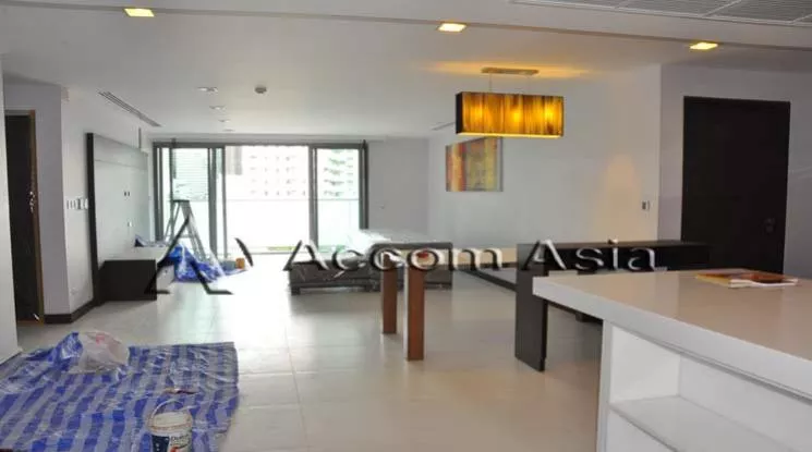 unit 3 Bedrooms  Apartment For Rent in Sukhumvit, Bangkok  near BTS Asok - MRT Sukhumvit (1420833)
