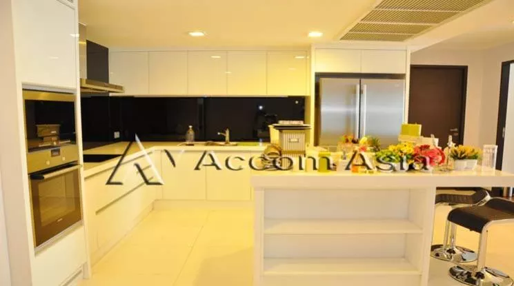 unit 3 Bedrooms  Apartment For Rent in Sukhumvit, Bangkok  near BTS Asok - MRT Sukhumvit (1420834)