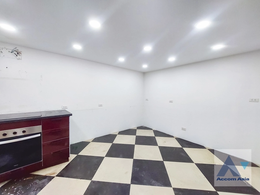 19  4 br House For Rent in Sukhumvit ,Bangkok BTS Ekkamai 90343