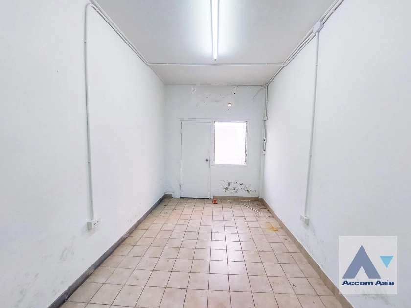 18  4 br House For Rent in Sukhumvit ,Bangkok BTS Ekkamai 90343