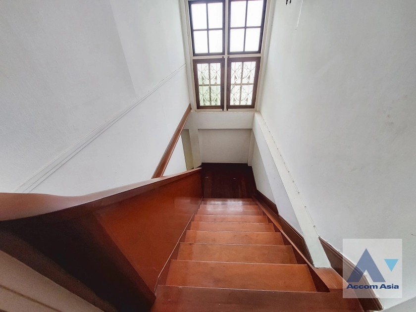 21  4 br House For Rent in Sukhumvit ,Bangkok BTS Ekkamai 90343