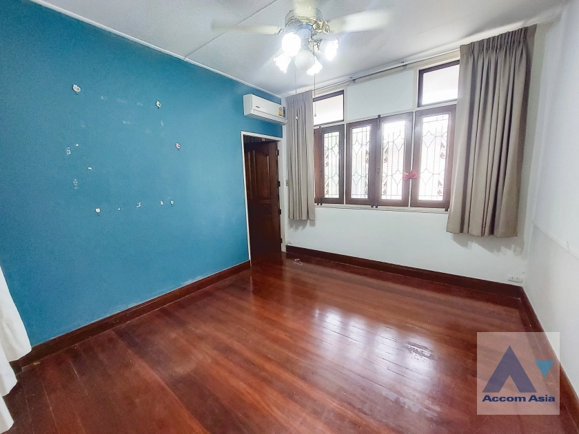 27  4 br House For Rent in Sukhumvit ,Bangkok BTS Ekkamai 90343