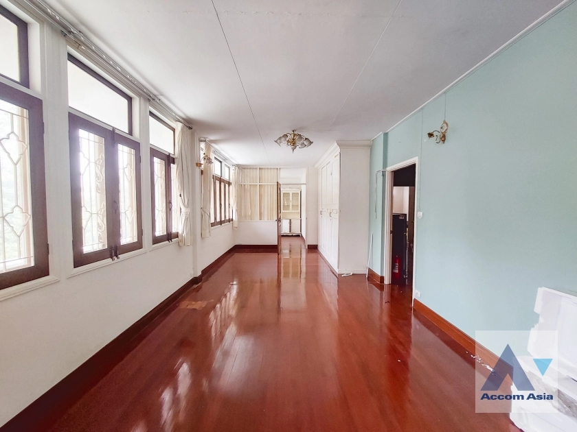 25  4 br House For Rent in Sukhumvit ,Bangkok BTS Ekkamai 90343