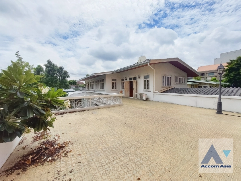 31  4 br House For Rent in Sukhumvit ,Bangkok BTS Ekkamai 90343