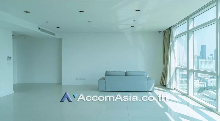  3 Bedrooms  Condominium For Rent in Ploenchit, Bangkok  near BTS Ploenchit (1520841)