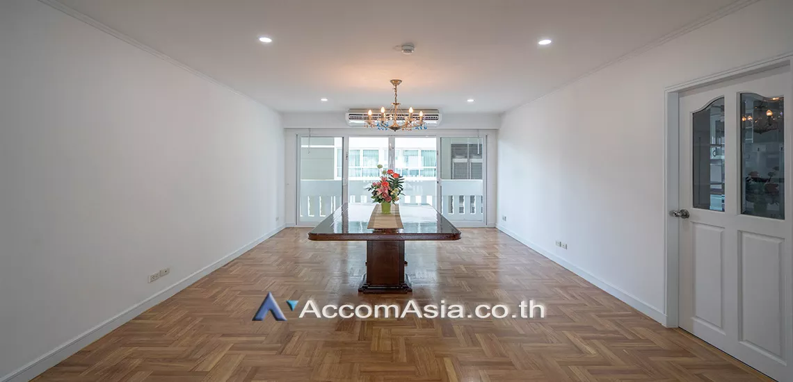  1  3 br Apartment For Rent in Sukhumvit ,Bangkok BTS Asok - MRT Sukhumvit at A Classic Style 1420843