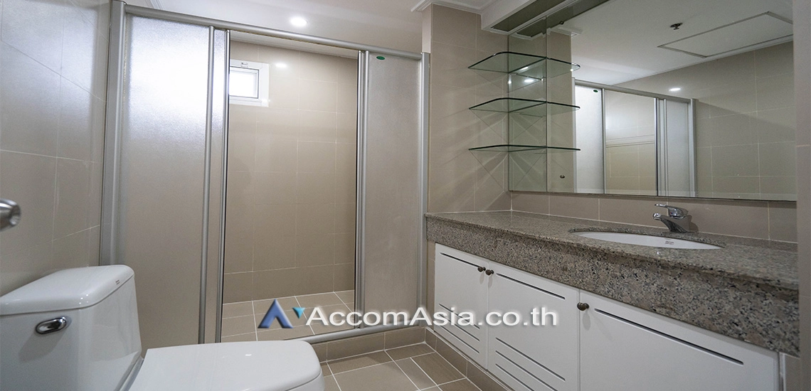 8  3 br Apartment For Rent in Sukhumvit ,Bangkok BTS Asok - MRT Sukhumvit at A Classic Style 1420843