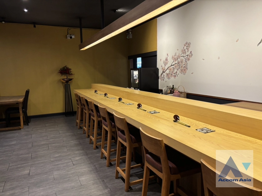 6  4 br House For Rent in Sukhumvit ,Bangkok BTS Ekkamai 50128