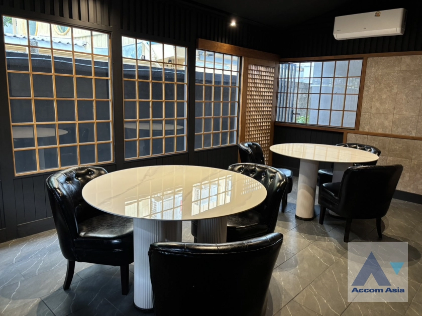 11  4 br House For Rent in Sukhumvit ,Bangkok BTS Ekkamai 50128