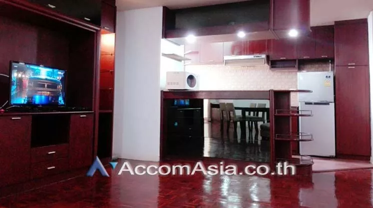 unit 2 Bedrooms  Condominium For Rent in Sukhumvit, Bangkok  near BTS Ekkamai (1520876)