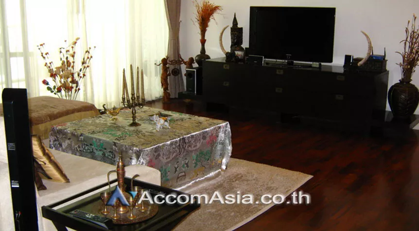  1  3 br Apartment For Rent in Sukhumvit ,Bangkok BTS Asok - MRT Sukhumvit at Designed Elegance Style 1520895