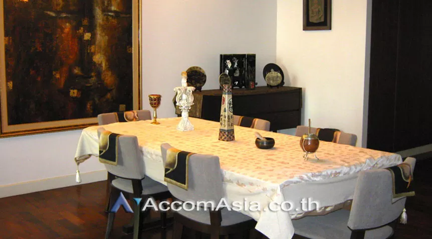  1  3 br Apartment For Rent in Sukhumvit ,Bangkok BTS Asok - MRT Sukhumvit at Designed Elegance Style 1520895