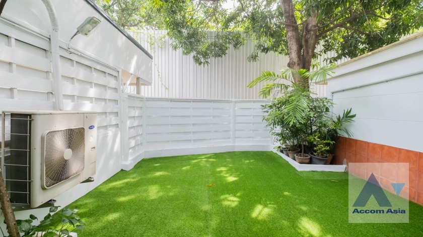 6  3 br House For Rent in Sukhumvit ,Bangkok BTS Ekkamai 2520896