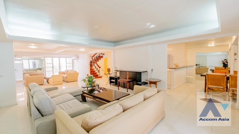 8  3 br House For Rent in Sukhumvit ,Bangkok BTS Ekkamai 2520896