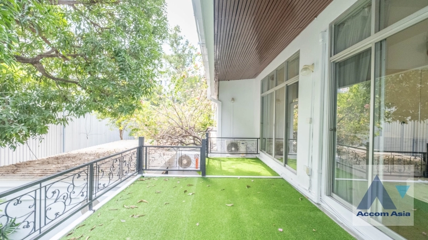 26  3 br House For Rent in Sukhumvit ,Bangkok BTS Ekkamai 2520896