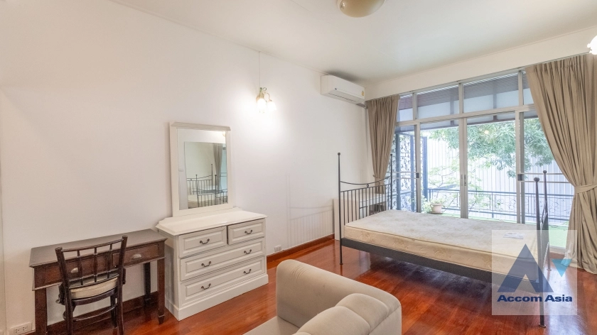 27  3 br House For Rent in Sukhumvit ,Bangkok BTS Ekkamai 2520896