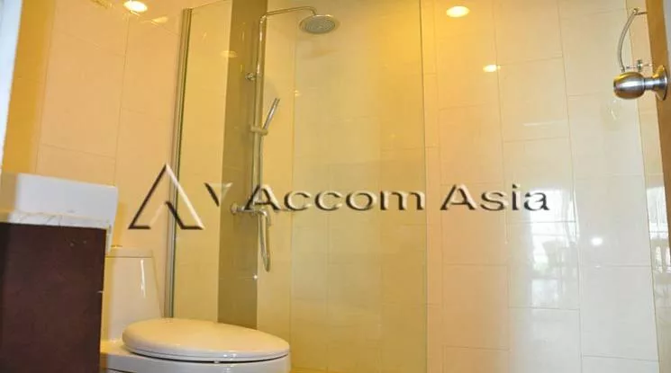9  2 br Condominium For Sale in Ploenchit ,Bangkok BTS Ploenchit at Renova Residence 1520908