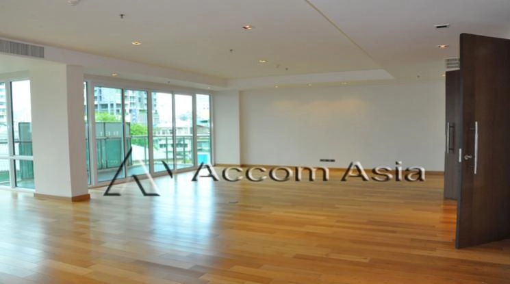 Big Balcony, Pet friendly |  4 Bedrooms  Condominium For Rent in Sukhumvit, Bangkok  near BTS Phrom Phong (1520909)