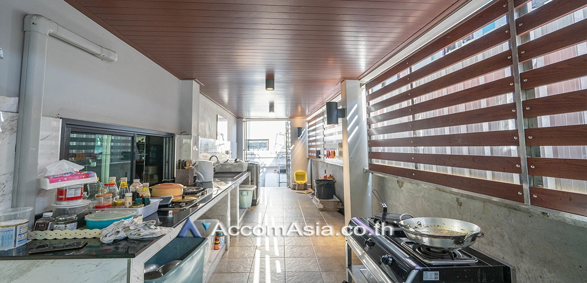11  4 br House for rent and sale in Sukhumvit ,Bangkok BTS Phra khanong at Moo Baan Pakamas 1720910
