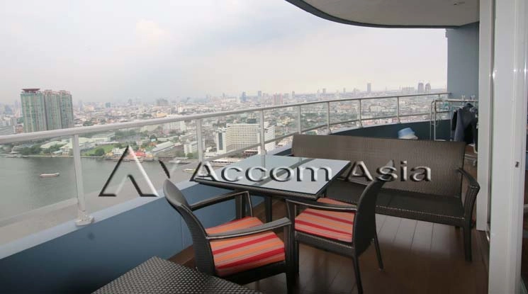 WaterMark Chaophraya River Condominium  4 Bedroom for Sale BTS Krung Thon Buri in Charoennakhon Bangkok