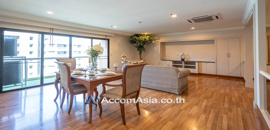Pet friendly |  3 Bedrooms  Apartment For Rent in Sukhumvit, Bangkok  near BTS Asok - MRT Sukhumvit (10177)