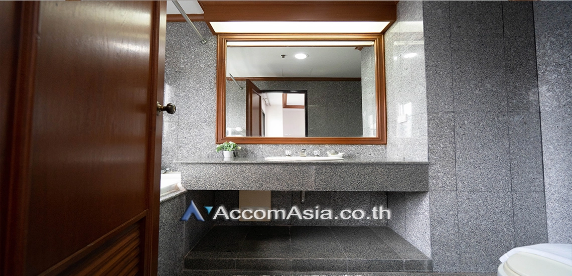 8  3 br Apartment for rent and sale in Sukhumvit ,Bangkok BTS Asok - MRT Sukhumvit at Perfect Apartment for Big Family, Prime Location Near Main Street 10178