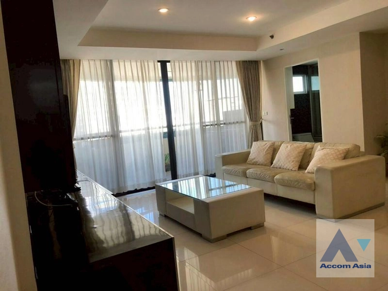 Corner Unit | Las Colinas Condominium  1 Bedroom for Sale & Rent MRT Sukhumvit in Sukhumvit Bangkok
