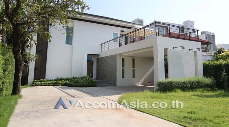 7  3 br House for rent and sale in Sukhumvit ,Bangkok BTS Ekkamai 2320963