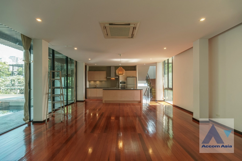 unitPrivate Swimming Pool |  3 Bedrooms  House For Rent in Sukhumvit, Bangkok  near BTS Ekkamai (1920964)