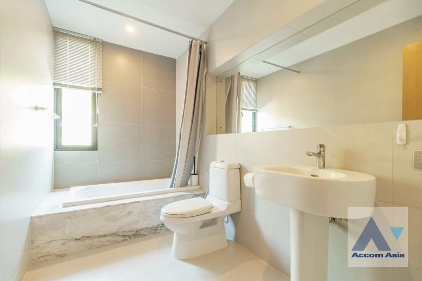 16  3 br House For Rent in Sukhumvit ,Bangkok BTS Ekkamai at Luxury House with private pool in Ekkamai 1920964