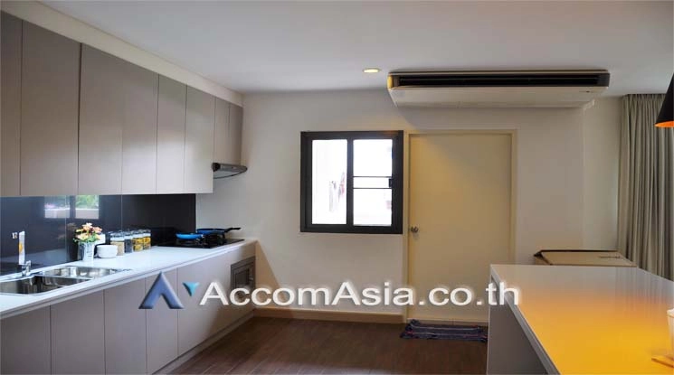 5  3 br Apartment For Rent in Sukhumvit ,Bangkok BTS Thong Lo at Low Rised Building 1420982