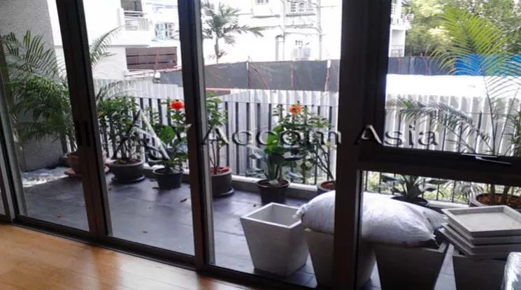  1  3 br Apartment For Rent in Ploenchit ,Bangkok BTS Chitlom at Low Rise And Peaceful 1420985