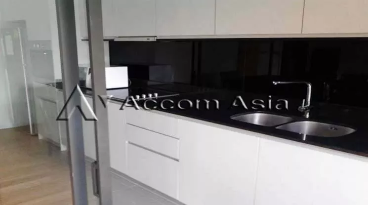  1  3 br Apartment For Rent in Ploenchit ,Bangkok BTS Chitlom at Low Rise And Peaceful 1420985