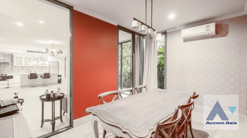 9  3 br Condominium For Sale in Sukhumvit ,Bangkok BTS Ekkamai at Issara at Sukhumvit 42 1521013